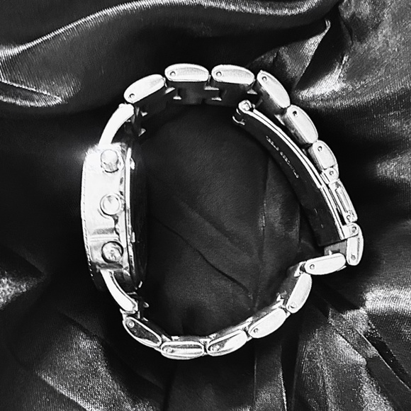 DKNY Mother of Pearl Stainless Steel Watch NY8339 - Picture 3 of 3